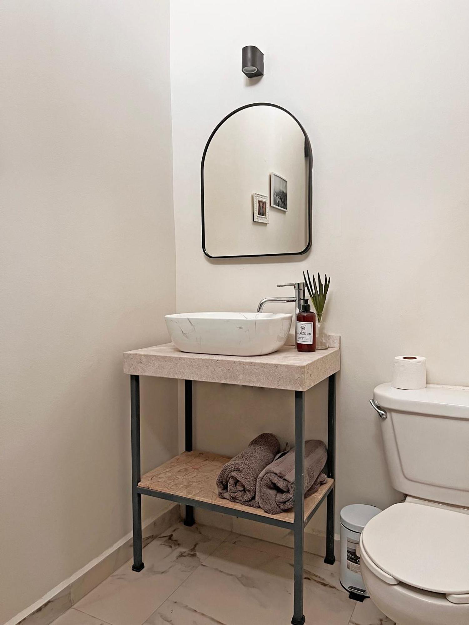 לאון Suites Ciento 37 מראה חיצוני תמונה