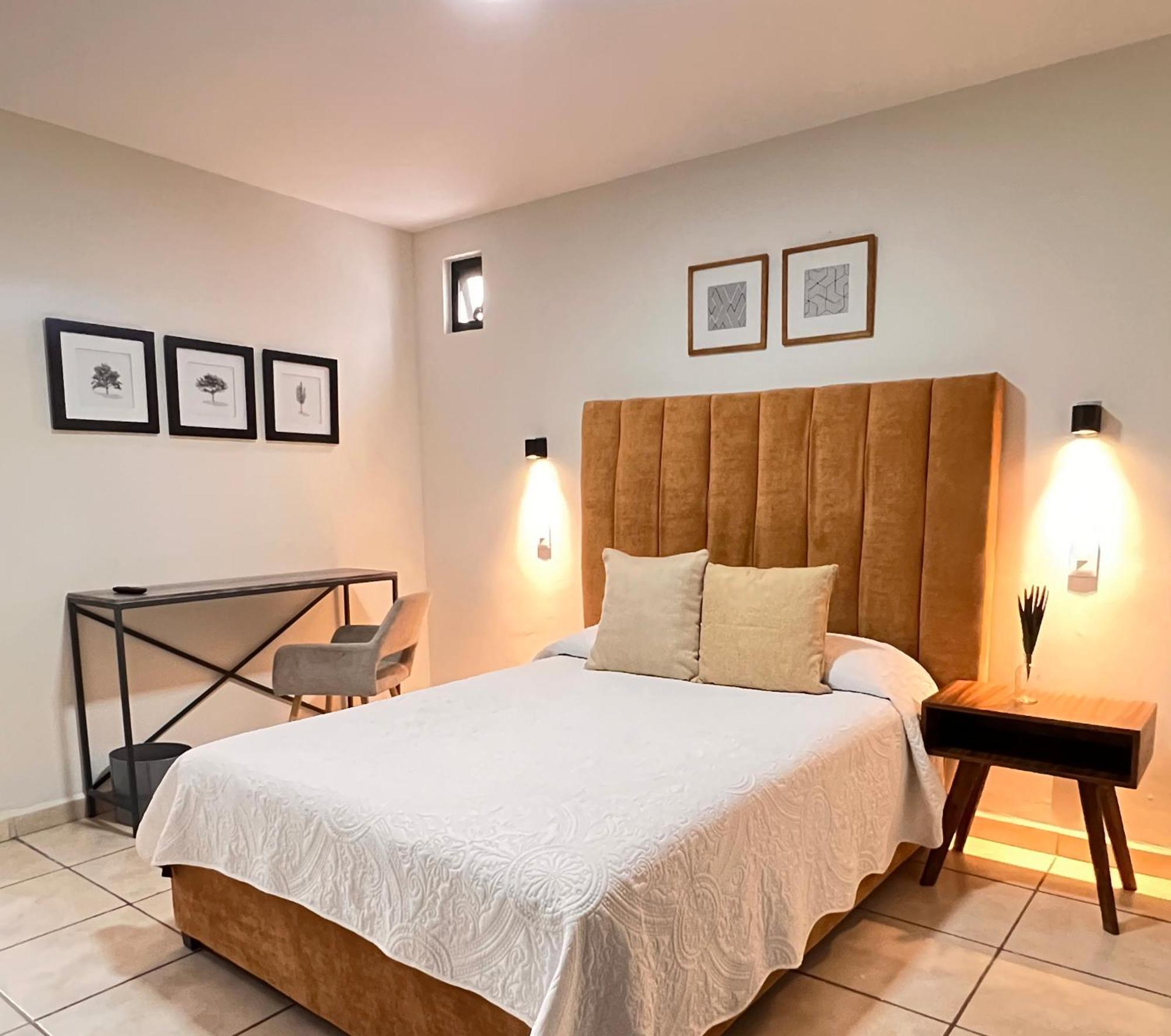 לאון Suites Ciento 37 מראה חיצוני תמונה